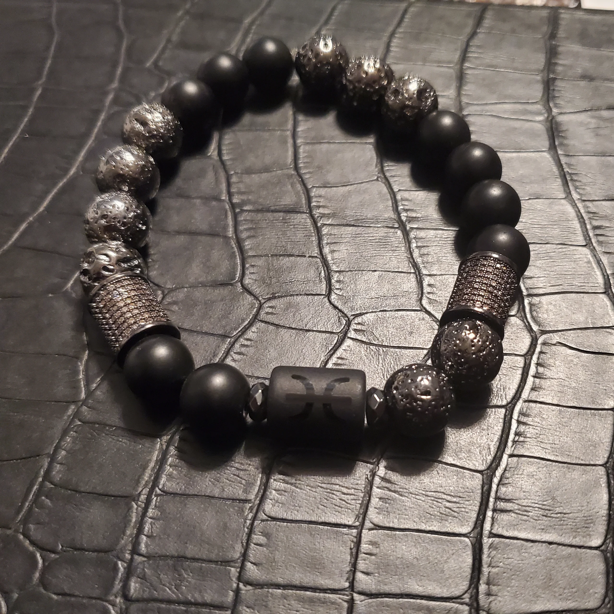 Black Onyx Gray Lava Taurus King